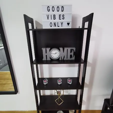 Charlie Aviv Park Apartment